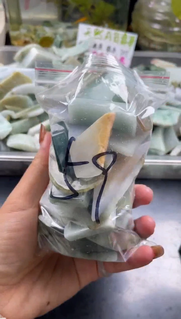 配石翡翠天然翡翠大号500克59