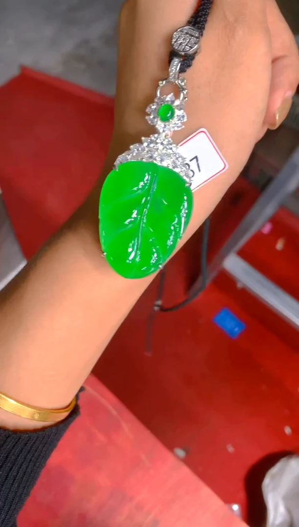 定制翡翠未镶嵌50多样性发货（发其一）