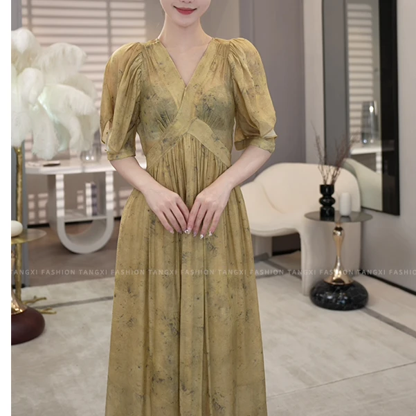 现货2025夏季新款【2208】气质优雅时尚海边度假风收腰显瘦连衣裙子