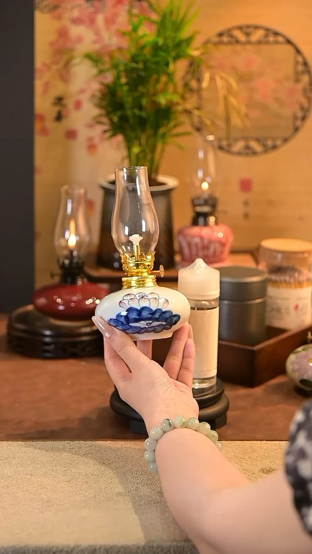 景德镇陶瓷油灯摆件