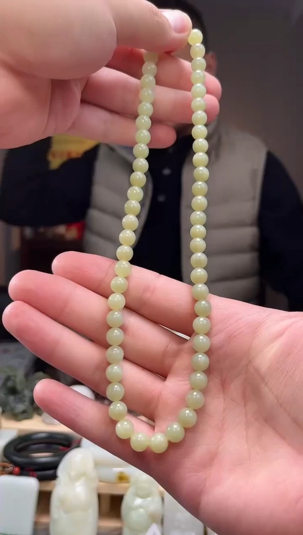颈饰未镶嵌和田玉项链