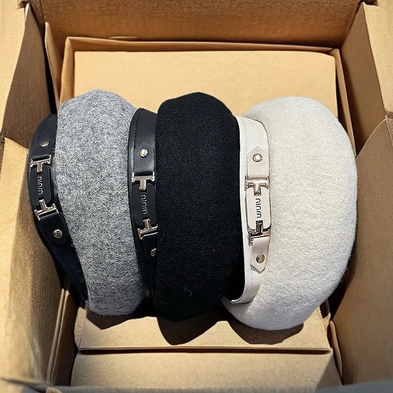 小香风皮扣带羊毛呢纯色贝雷帽子女秋冬新款显脸小大头围画家帽