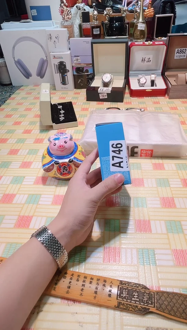 瓷片瓷器 库房到期 全部地板价@@1