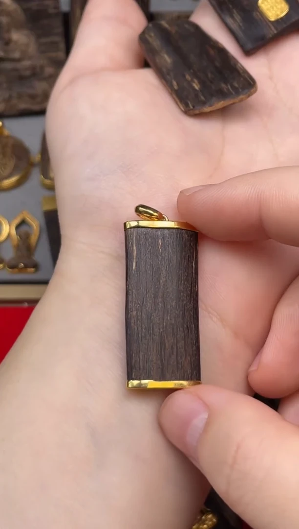 沉香吊坠沉香吊坠1