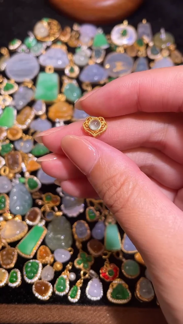 颈饰银S925镶嵌翡翠天然a货翡翠