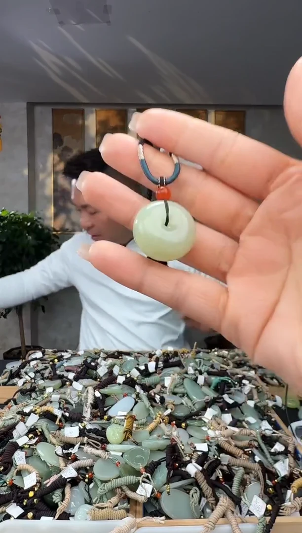 颈饰未镶嵌和田玉拍一发一多样性发货