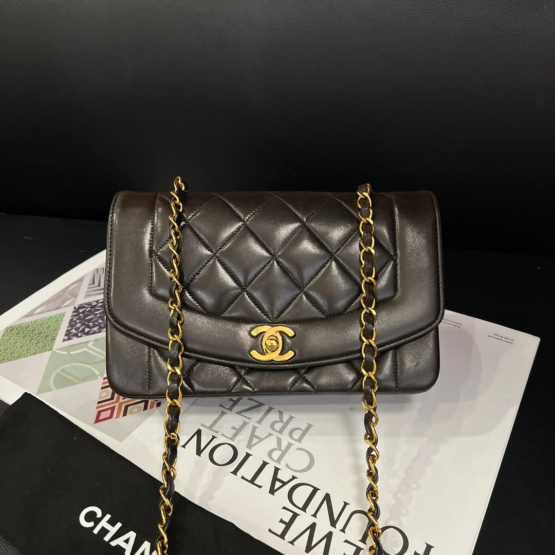99新 Chanel/香奈儿 00P黑金老佛爷款戴妃cf有标无卡3开B5871