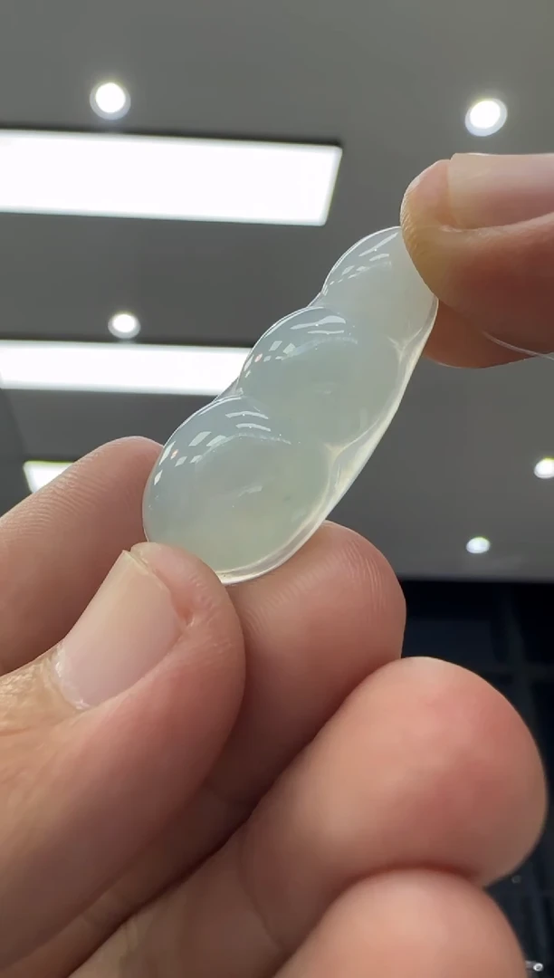 颈饰未镶嵌翡翠天然翡翠A货孤品一件