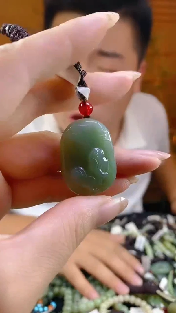 和田玉未镶嵌颈饰多样性发货，拍一发一