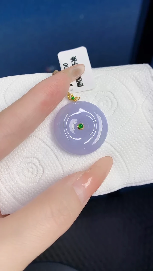 颈饰18K金镶嵌翡翠缅甸天然翡翠A货