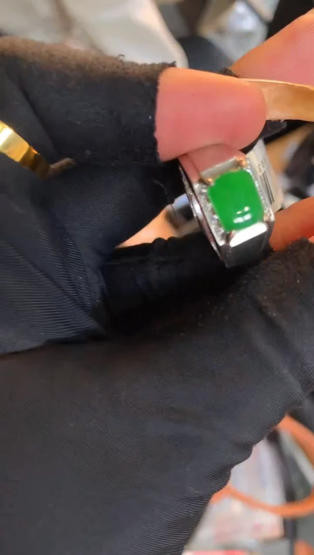 【闪购商品】定制翡翠未镶嵌12定制翡翠-多样性发货（发其一）