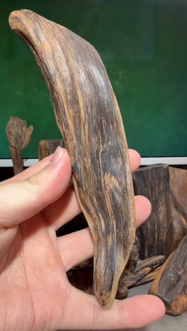 沉香手把件海南多样性发一