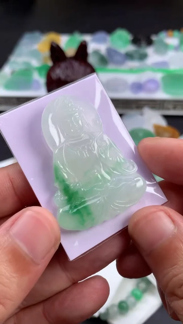 未镶嵌定制翡翠宋**骨翡翠