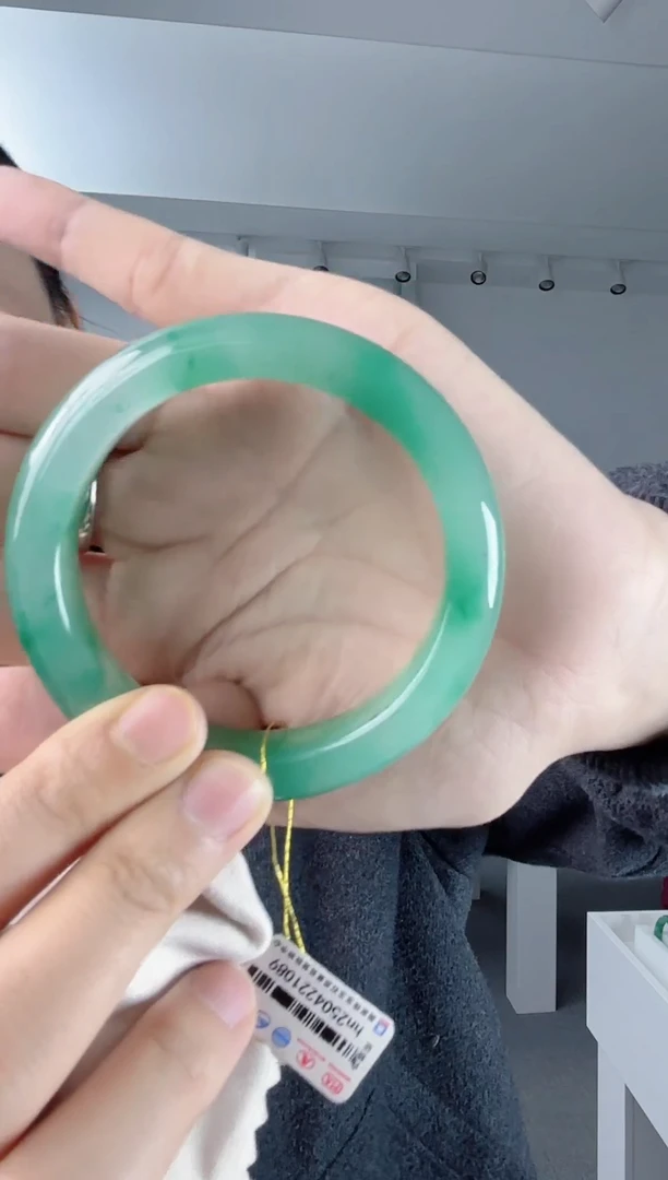 未镶嵌手镯石英质玉108