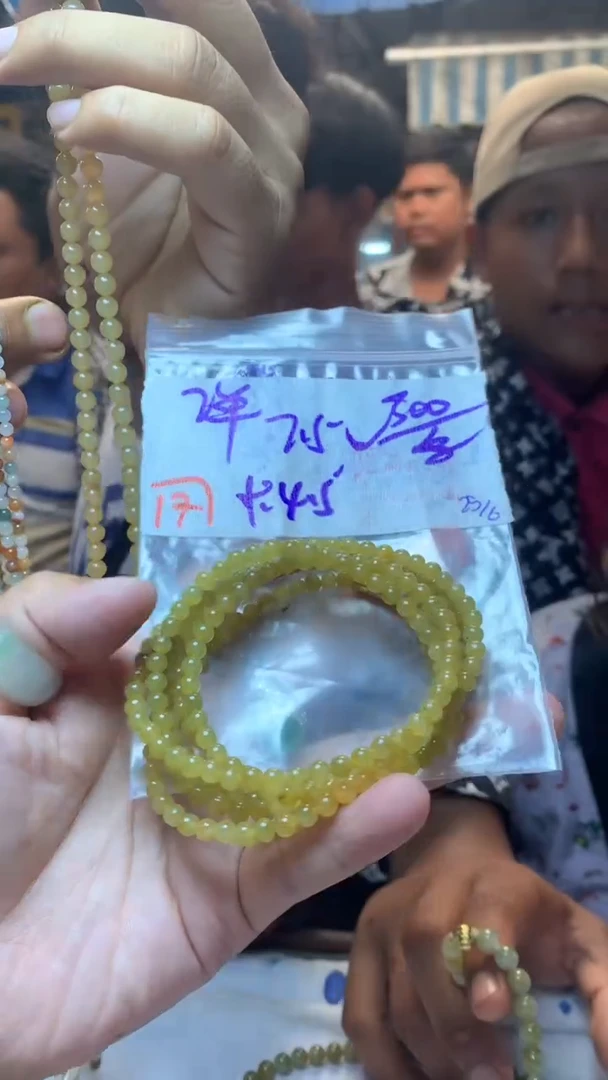 定制翡翠未镶嵌天然缅甸翡翠A货多样性