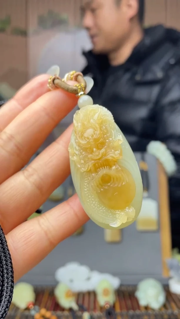 颈饰未镶嵌和田玉拍一发一