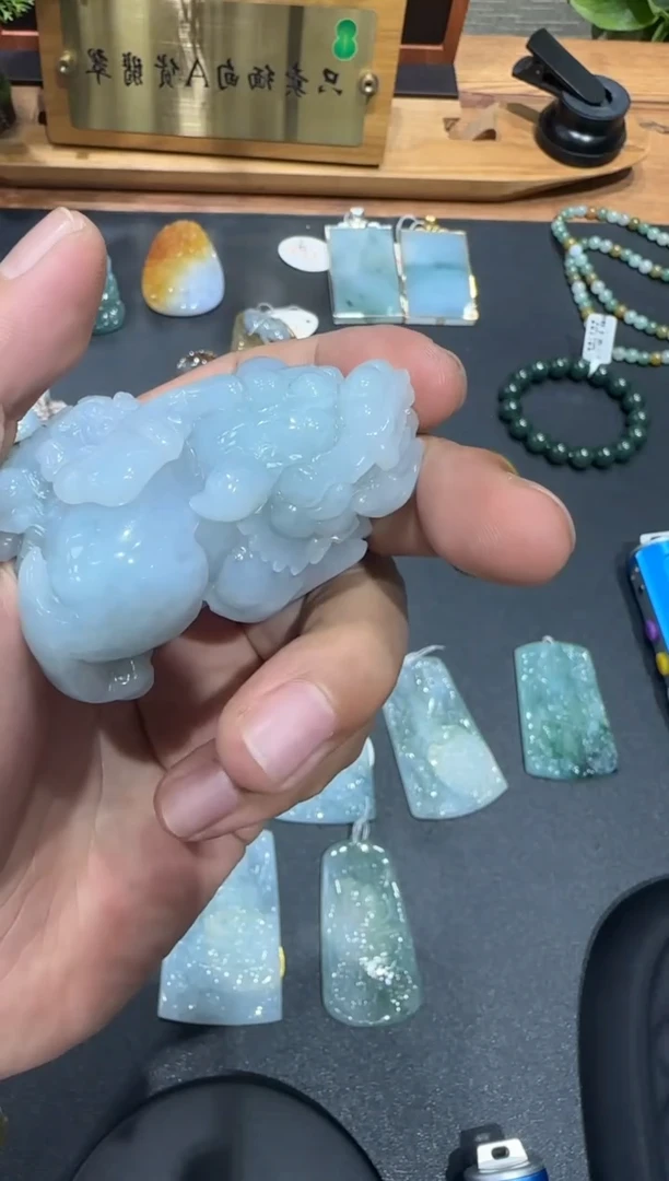 未镶嵌挂件翡翠A货翡翠多样性孤品