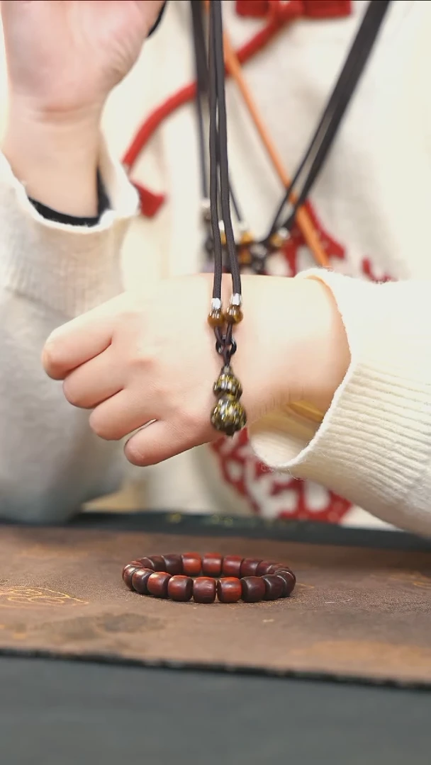 【闪购商品】黑金大漆紫光檀螺钿小脖挂