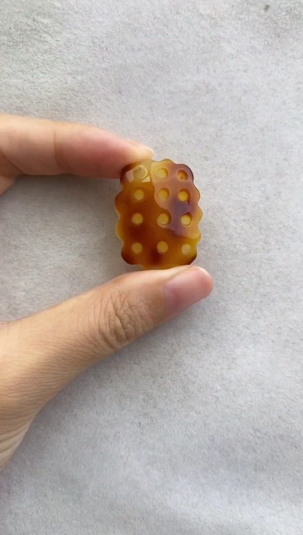 未镶嵌琥珀裸石10718107-吊坠