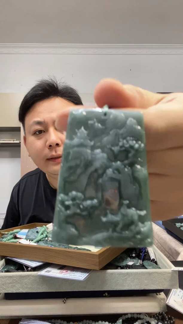 颈饰未镶嵌翡翠多样性发其一
