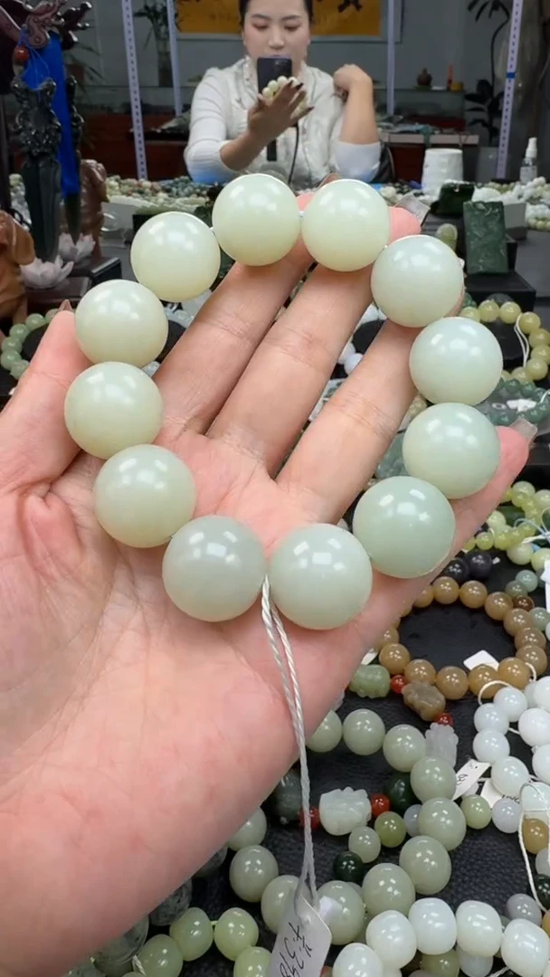 未镶嵌手链和田玉新疆且末高青白卡20