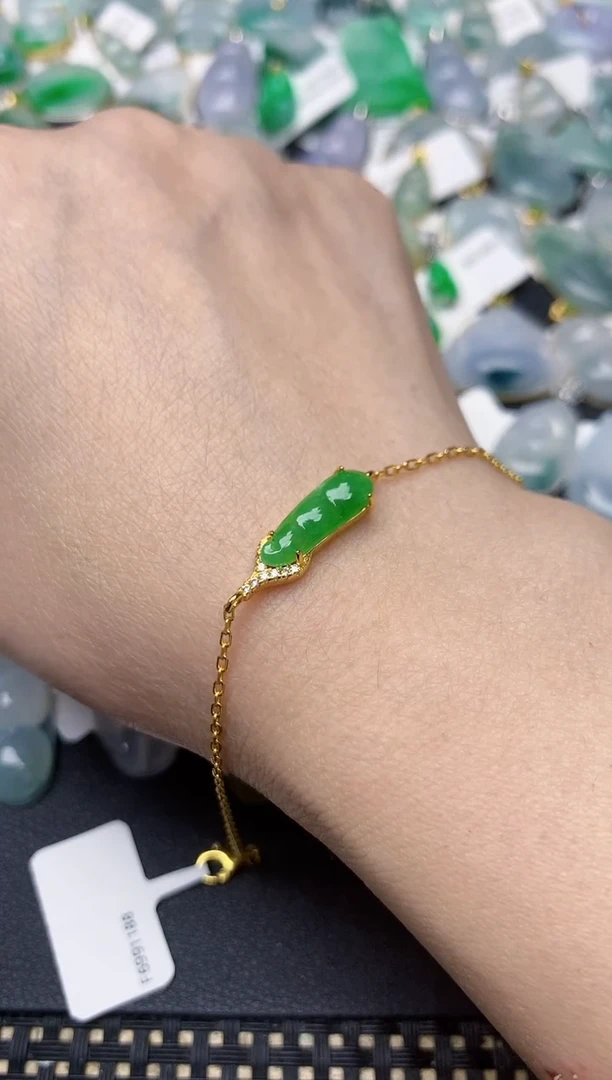 颈饰未镶嵌翡翠天然缅甸A货翡翠