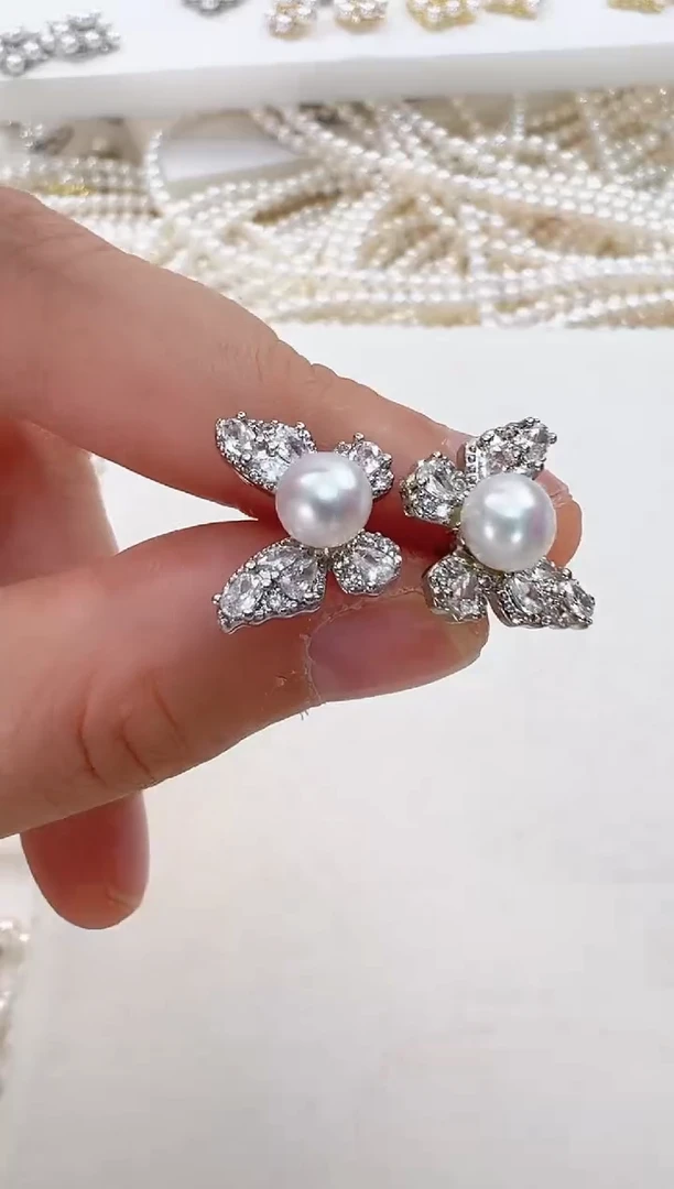 【闪购商品】淡水珍珠耳饰合金银色蝴蝶