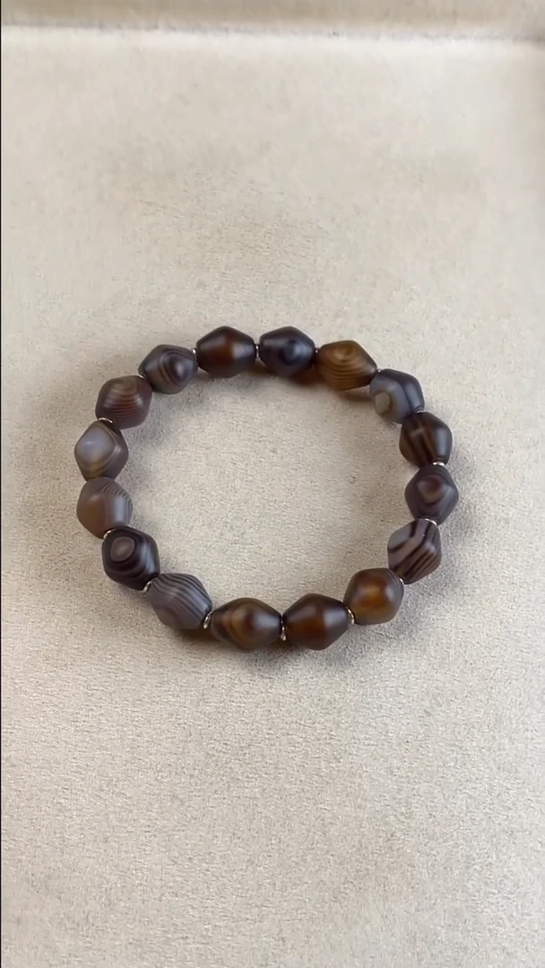 未镶嵌玛瑙/玉髓珠宝奇石1