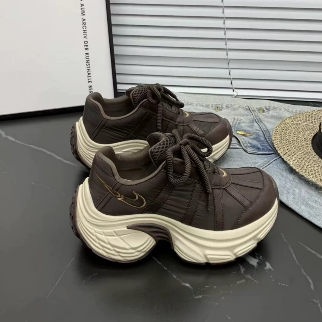 厚底棕色炸街老爹鞋女款2025秋季新款增高擦色潮鞋休闲旅游登山鞋