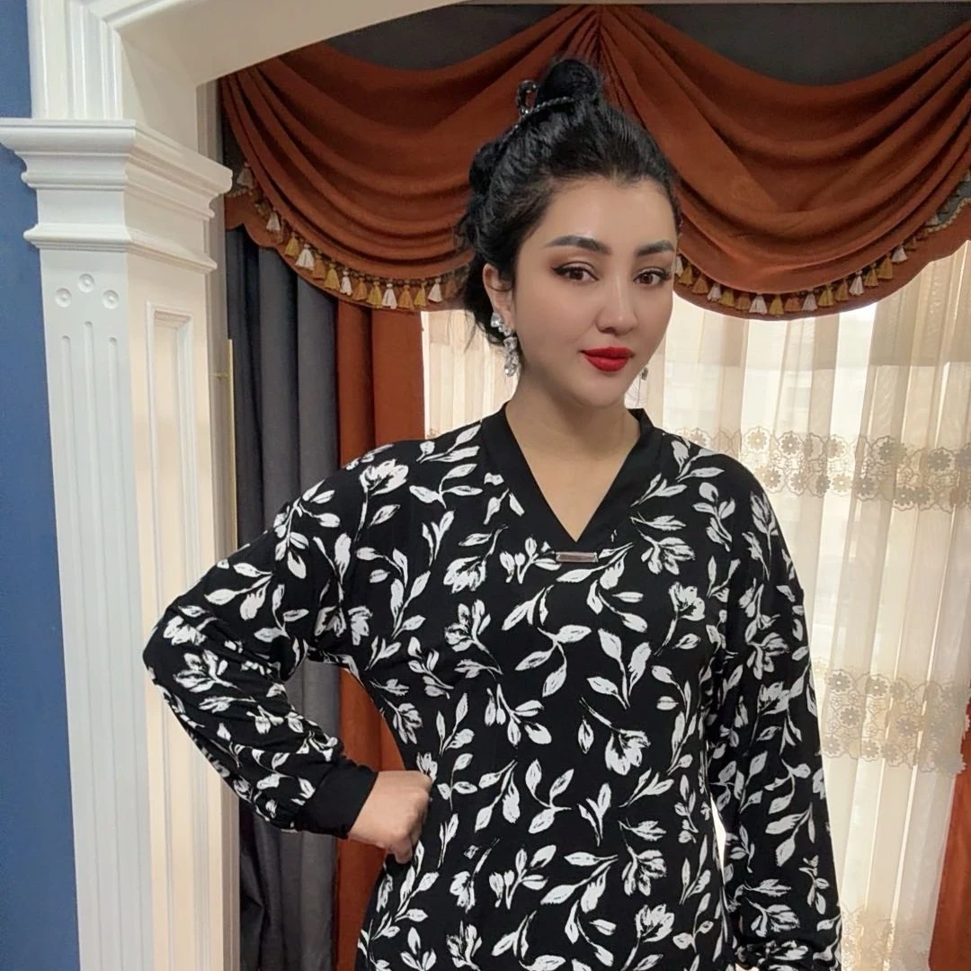 【包邮】suwarisiki黑白花大妈T恤