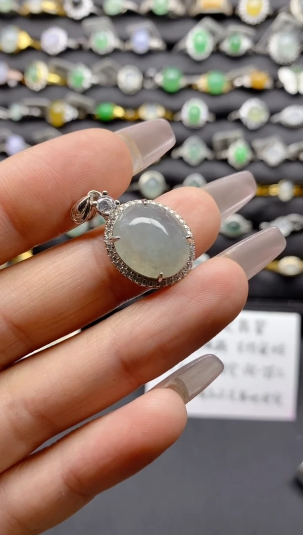 【闪购商品】翡翠吊坠(赠链)银S925镶嵌S925银镶嵌翡翠吊坠