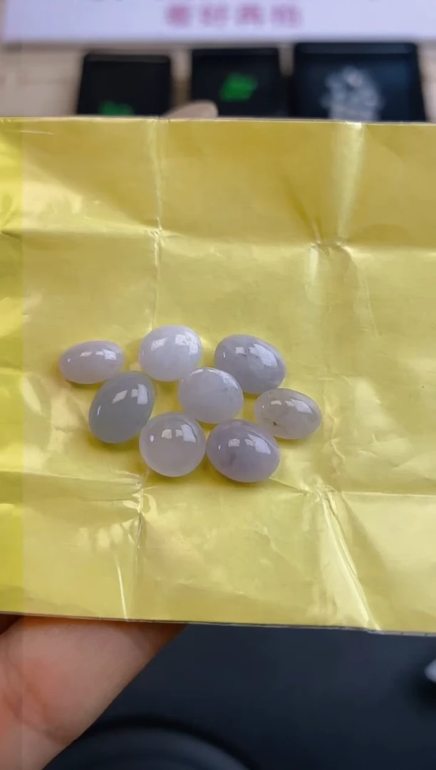 翡翠裸石天然翡翠蛋面5