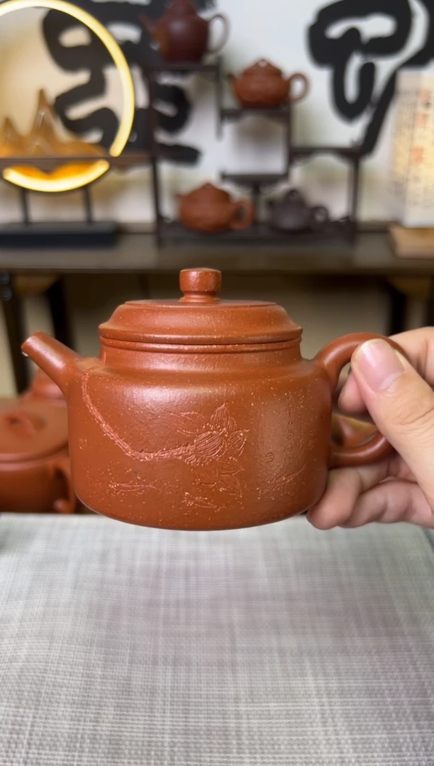【闪购商品】段泥茶壶红降坡德钟壶刻绘