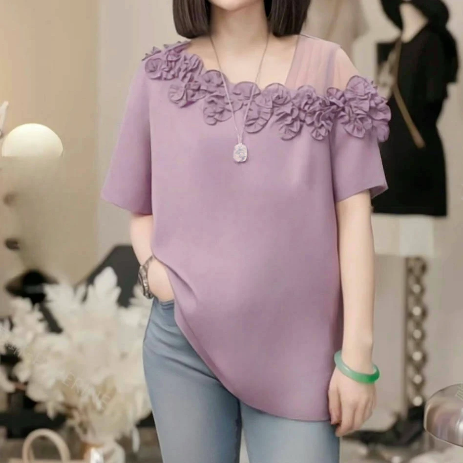 夏日度假巴黎风领口花瓣拼蕾丝短袖上衣025夏季新款时尚通勤