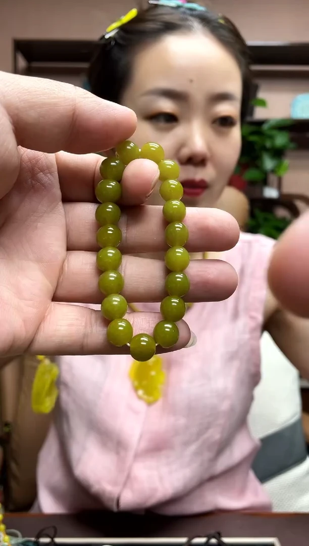 岫玉未镶嵌手串多样性发货发其中之一