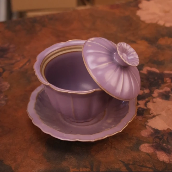 古道源紫色莲花三才盖碗 A13377