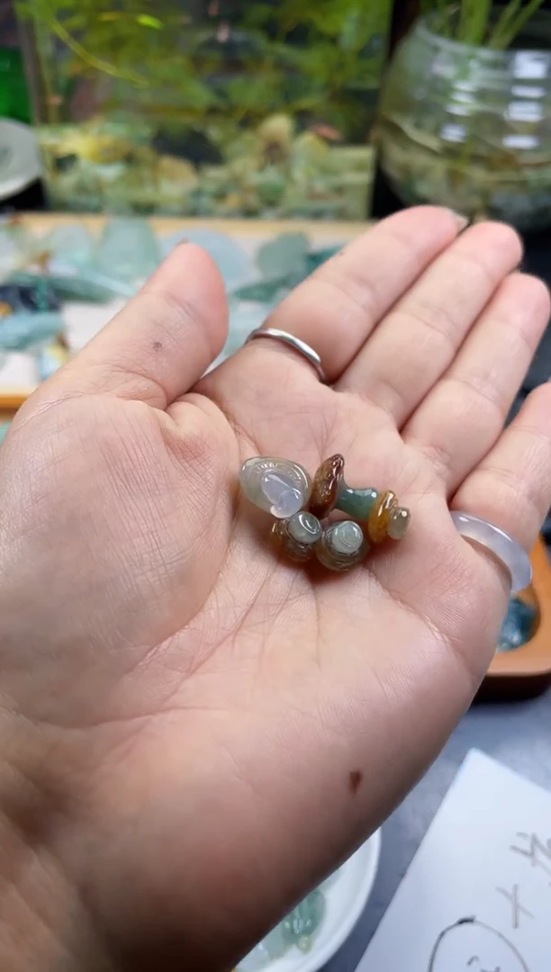配石翡翠静**放天然翡翠4