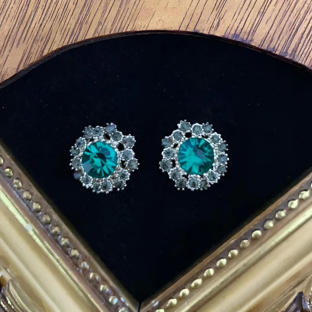 铜合金锆石耳饰 复古宫廷气质3075