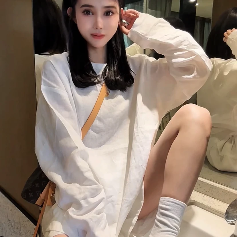 简约气质圆领长袖卫衣套装裙女宽松显瘦百搭上衣短裤两件套亚麻