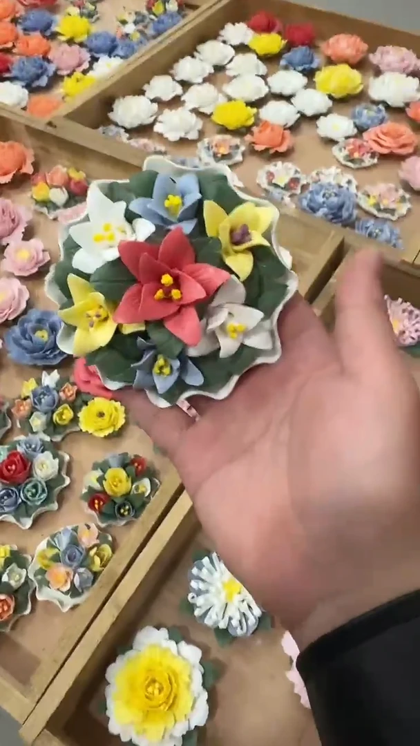 陶瓷陶瓷手捏花