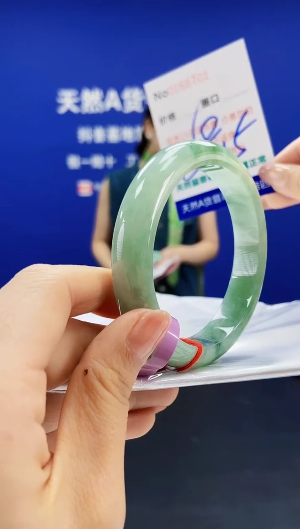 翡翠手镯未镶嵌A-翡翠手镯未镶嵌-A