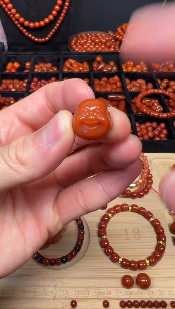 未镶嵌圆珠南红玛瑙佛头16-17mm一颗