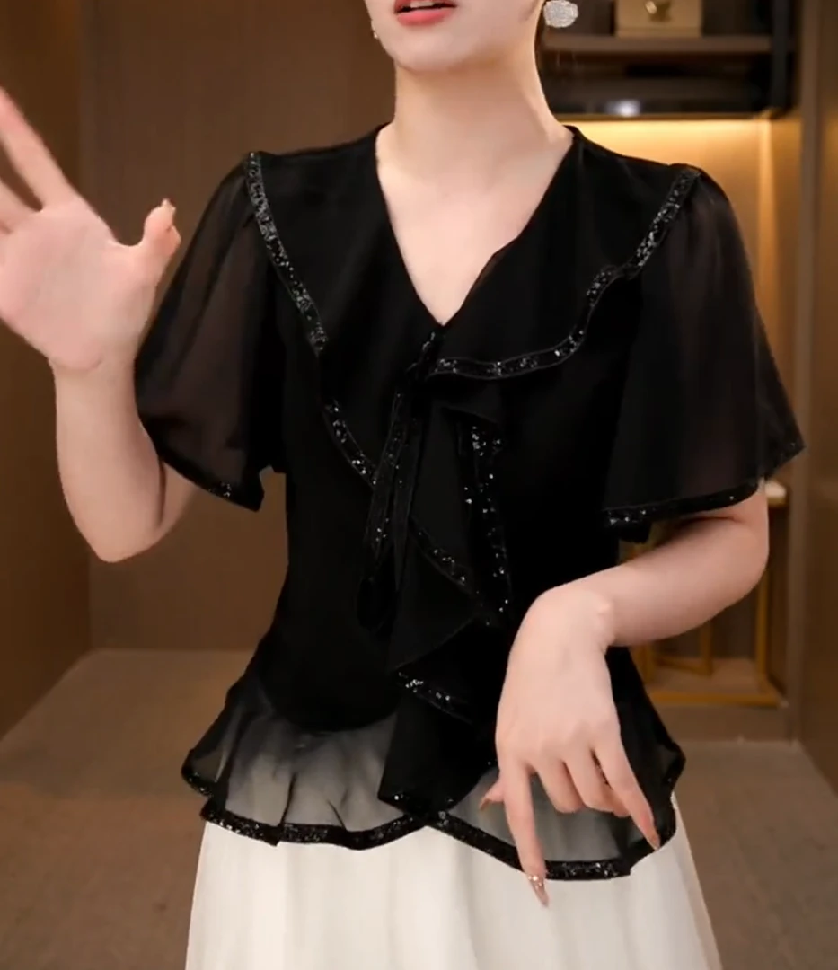2025夏季新款法式黑色荷叶边V领小衫女设计感修身显瘦气质女上衣