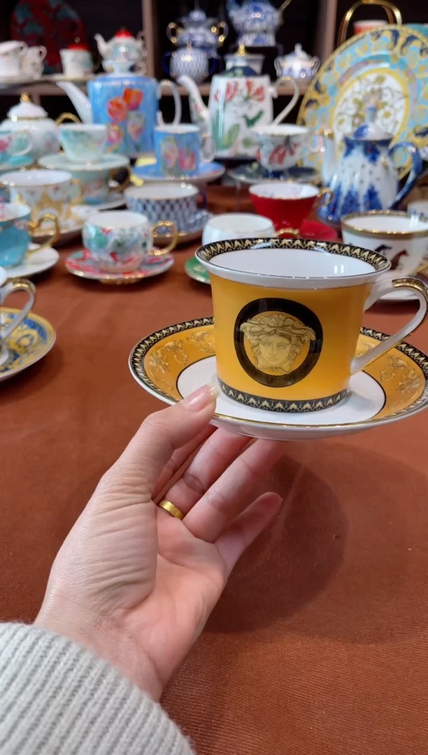 【闪购商品】瓷片范杯碟······