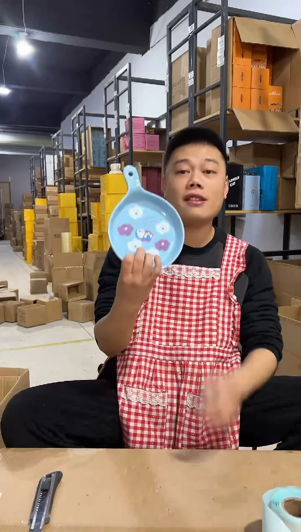 【闪购商品】杯蓝色叮当猫烤盘 陶瓷