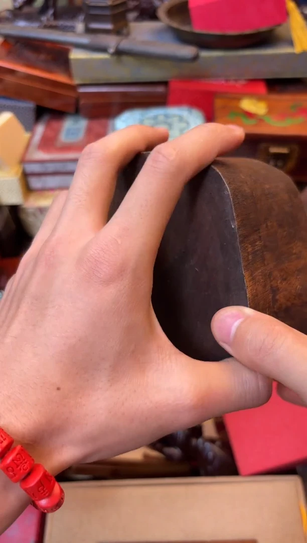 木——————————————1ML毛衣链