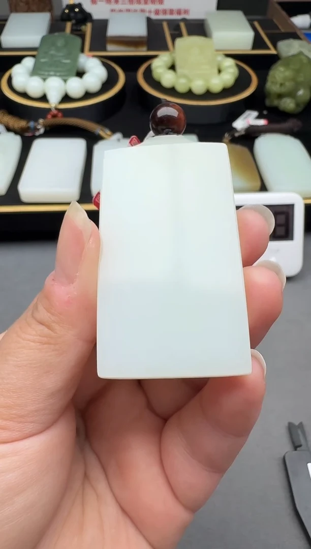 颈饰未镶嵌和田玉4