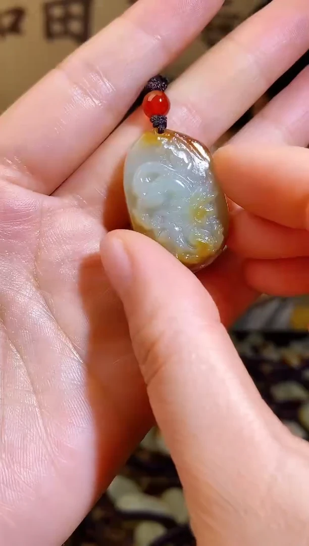 和田玉未镶嵌颈饰1