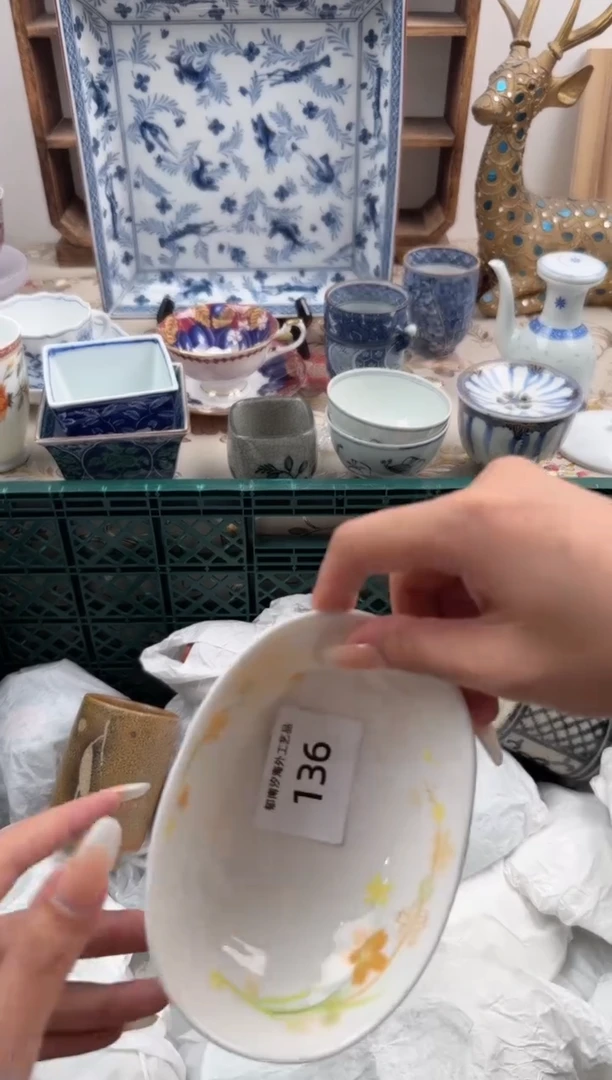 瓷片Q****vA          136