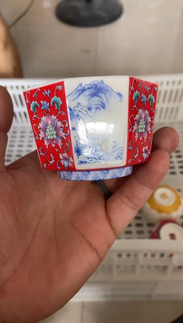 杯摄影的产品有使用过的痕迹有点脏介意勿拍